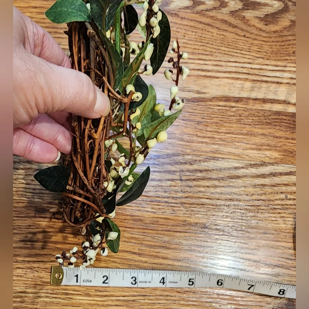 Small Farmhouse White Berry Wreath Grapevine Ring